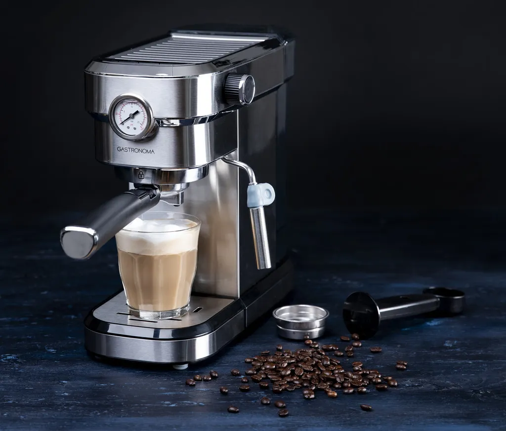 GASTRONOMA 18110001 Espressomaschine Baristo. Siebträgermaschine Mit 15 Bar Druck Und Milchaufschäumer